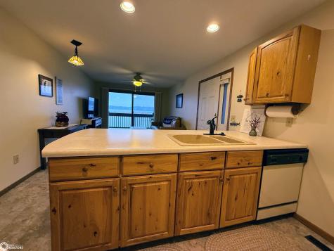 414 E Lake Street Ventura IA 50482