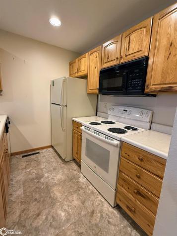 414 E Lake Street Ventura IA 50482