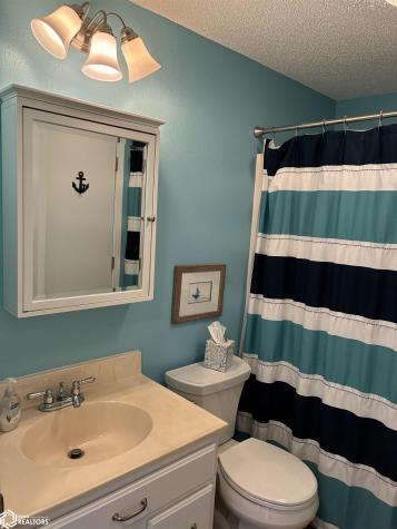 414 E Lake Street Ventura IA 50482