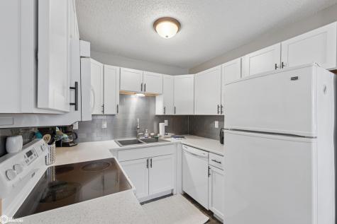 2 Country Lane Ventura IA 50482