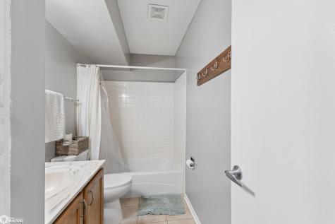 2 Country Lane Ventura IA 50482