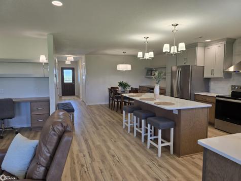 1770 Seymour Garner IA 50438