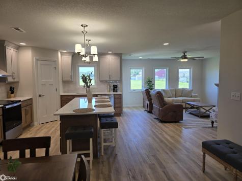 1770 Seymour Garner IA 50438