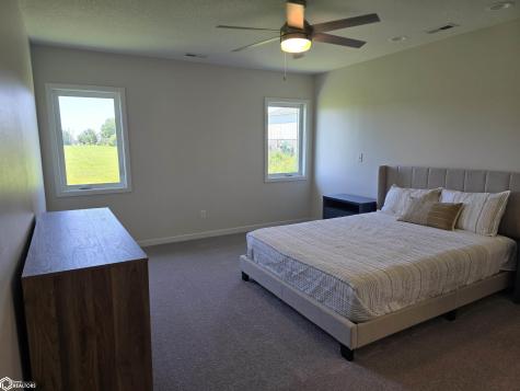 1770 Seymour Garner IA 50438