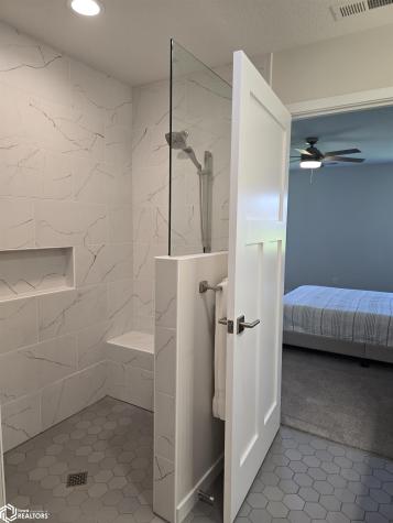 1770 Seymour Garner IA 50438