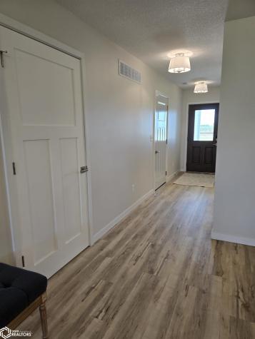 1770 Seymour Garner IA 50438