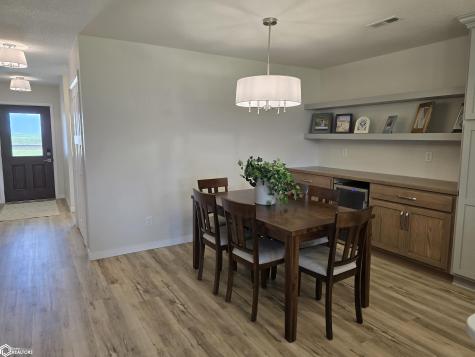 1770 Seymour Garner IA 50438