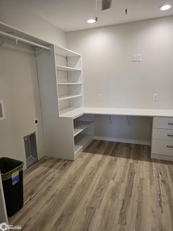 1770 Seymour Garner IA 50438