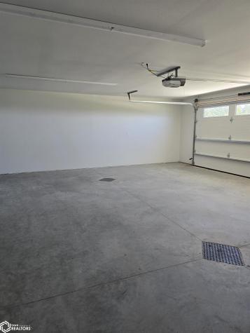 1770 Seymour Garner IA 50438