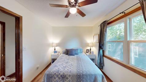 203 B 26th Avenue S Clear Lake IA 50428