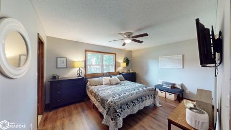 203 B 26th Avenue S Clear Lake IA 50428