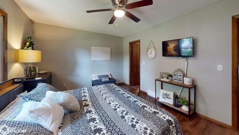 203 B 26th Avenue S Clear Lake IA 50428