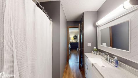 203 B 26th Avenue S Clear Lake IA 50428