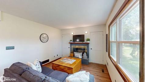 203 B 26th Avenue S Clear Lake IA 50428