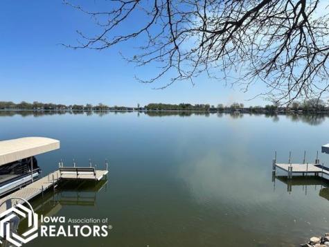 2405 186th Street Clarion IA 50525