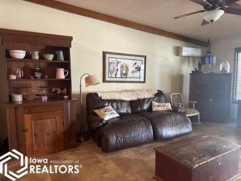 2405 186th Street Clarion IA 50525