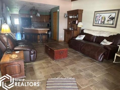 2405 186th Street Clarion IA 50525