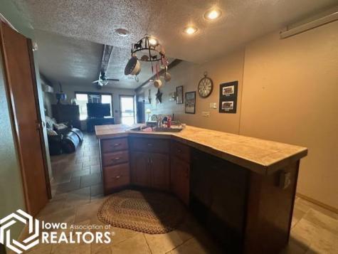 2405 186th Street Clarion IA 50525