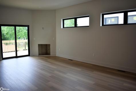 2352 River Road Iowa Falls IA 50126