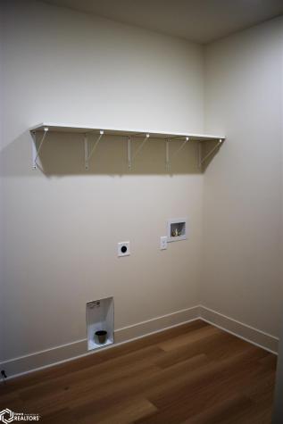 2352 River Road Iowa Falls IA 50126