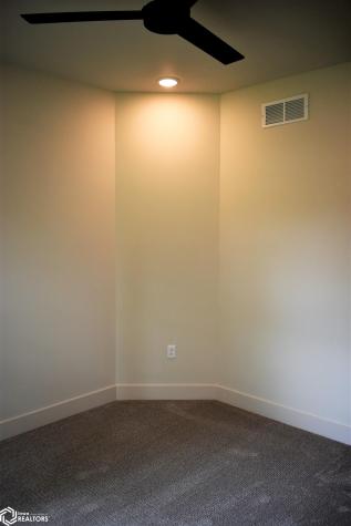 2352 River Road Iowa Falls IA 50126