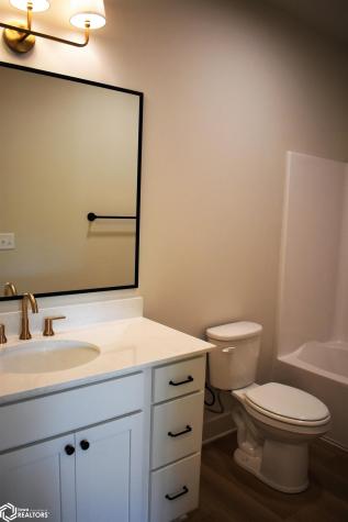 2352 River Road Iowa Falls IA 50126