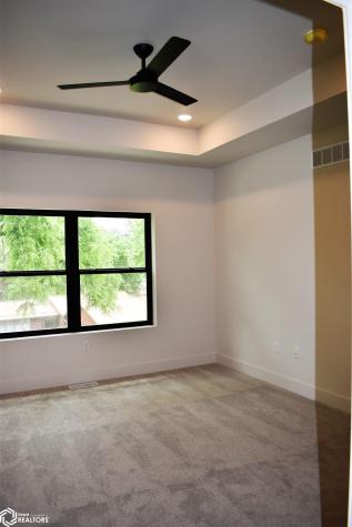 2352 River Road Iowa Falls IA 50126