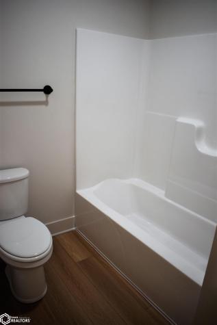 2352 River Road Iowa Falls IA 50126