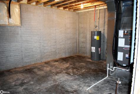 2352 River Road Iowa Falls IA 50126