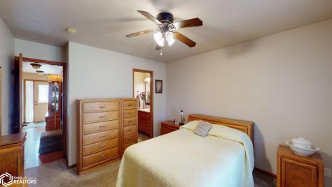 20 E Venetian Drive Clear Lake IA 50428