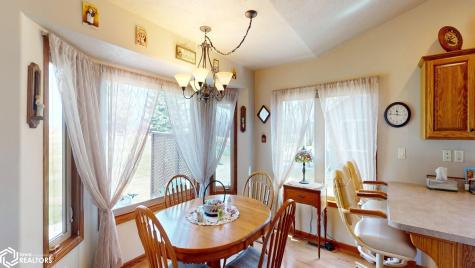 20 E Venetian Drive Clear Lake IA 50428