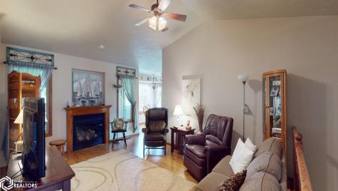 20 E Venetian Drive Clear Lake IA 50428