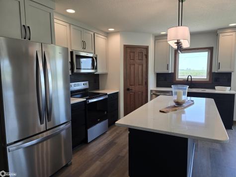 290 Fuller Drive Garner IA 50438
