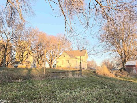 16115 Portland Avenue Mason City IA 50401