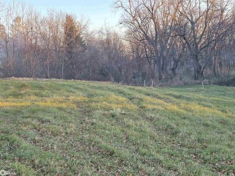 16115 Portland Avenue Mason City IA 50401