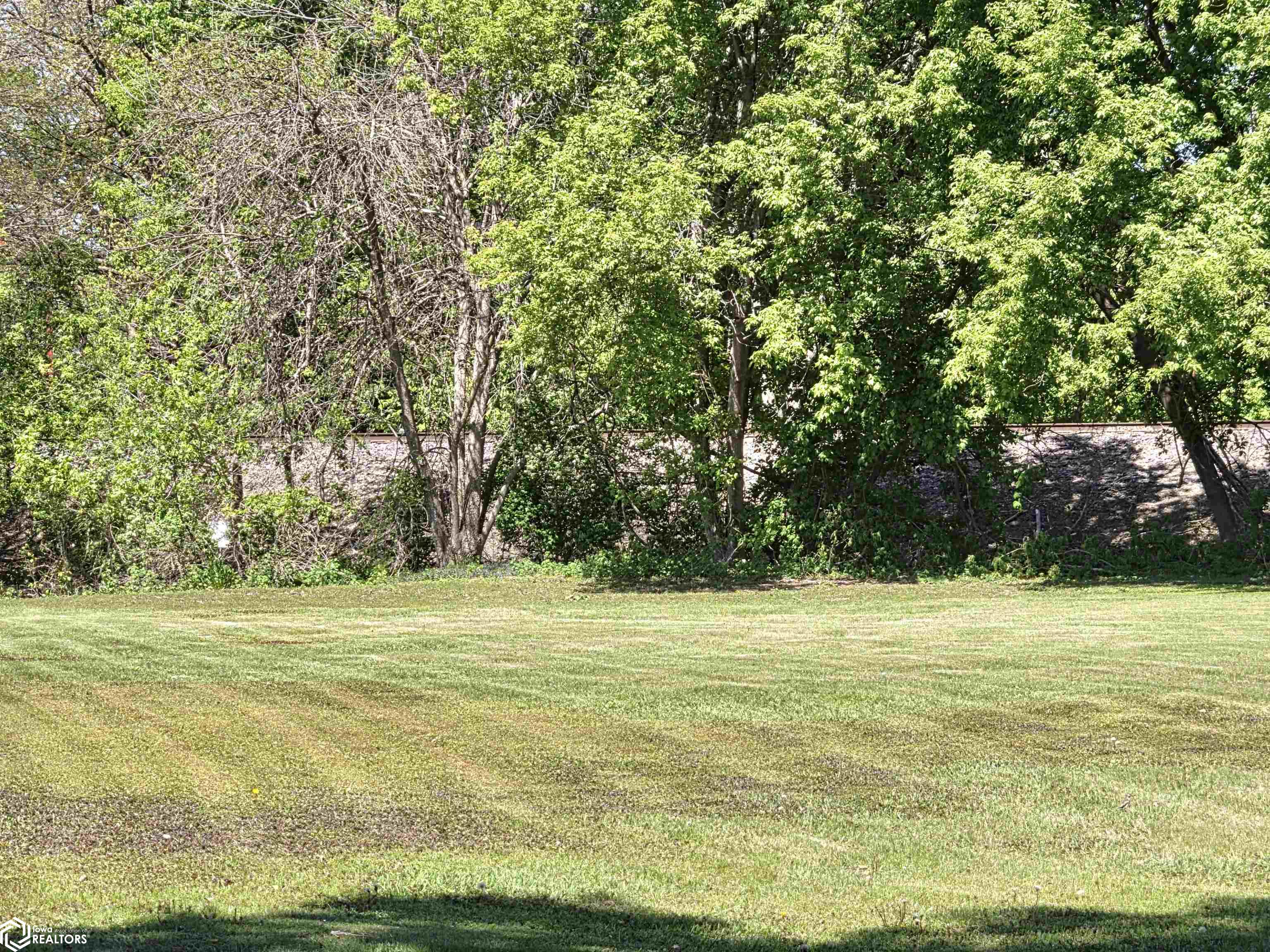 110 N Kentucky Avenue Mason City IA 50401