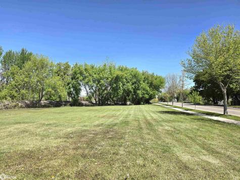 110 N Kentucky Avenue Mason City IA 50401