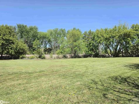110 N Kentucky Avenue Mason City IA 50401