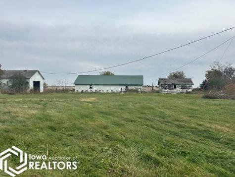 12051 Quail Avenue Mason City IA 50401