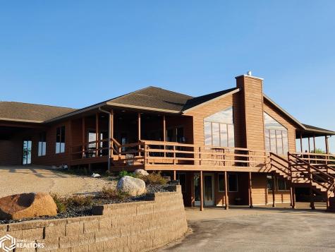 409 Brickyard Road Sheffield IA 50475