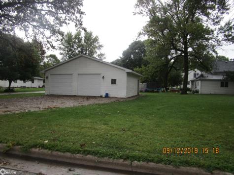 382 1st Avenue SW Britt IA 50423