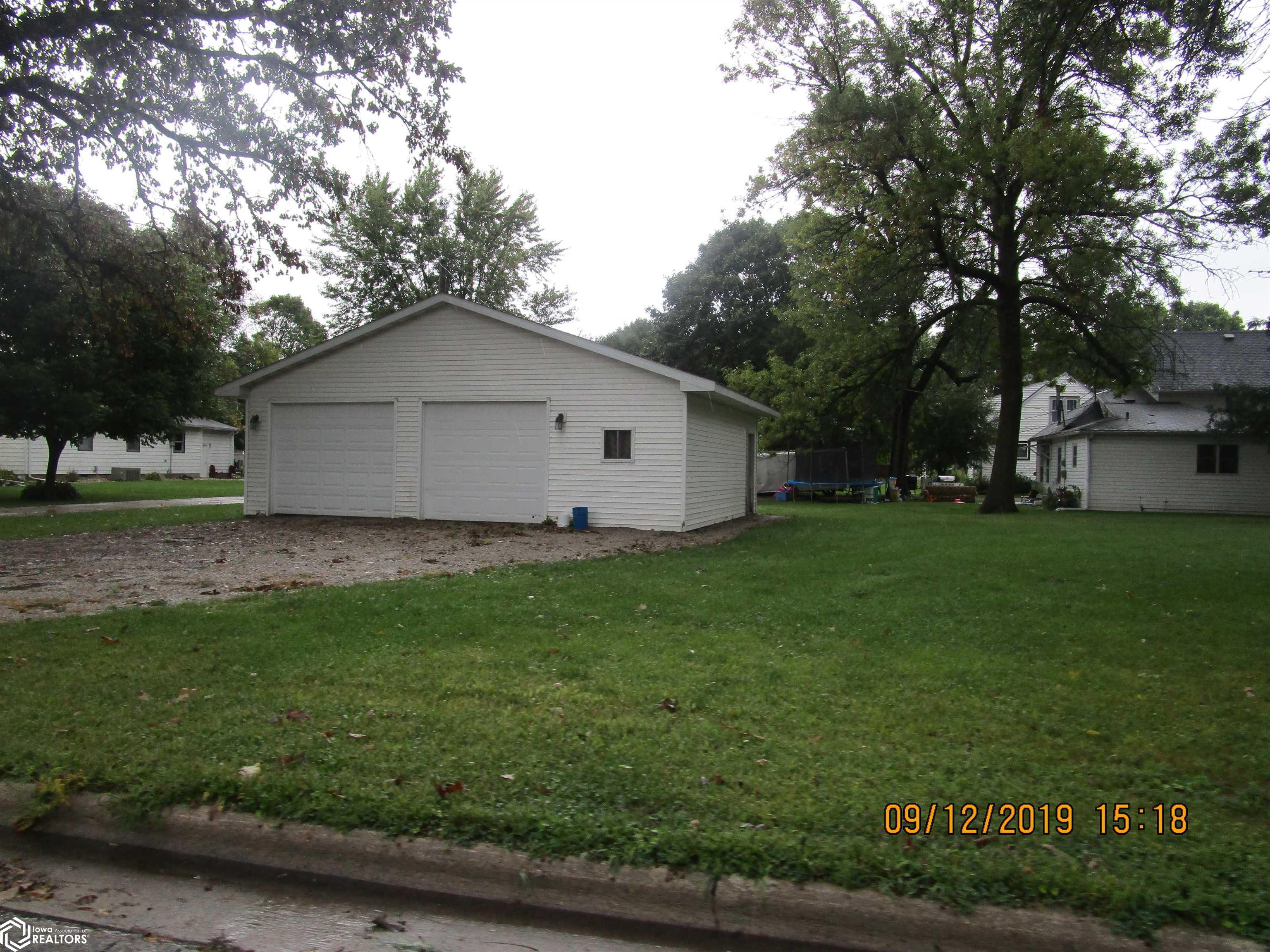 382 1st Avenue SW Britt IA 50423