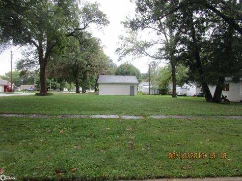 382 1st Avenue SW Britt IA 50423