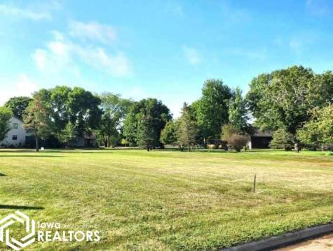 45 Ridge Road Mason City IA 50401