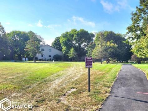 45 Ridge Road Mason City IA 50401