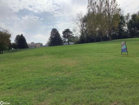 1403 3rd Street NE Hampton IA 50441