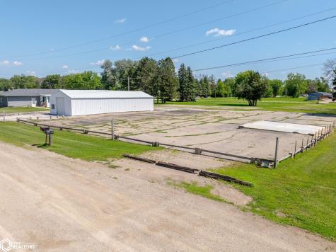 33rd Street SE Mason City IA 50401