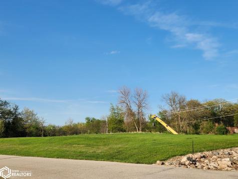 202 Brickyard Court Sheffield IA 50475