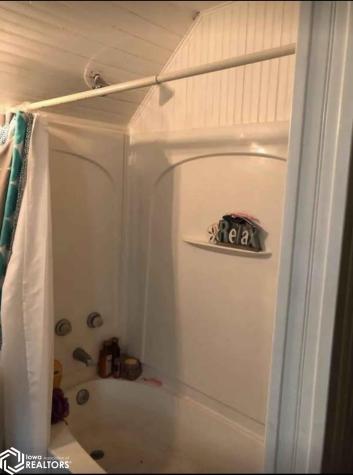 715 N Oak Street Iowa Falls IA 50126