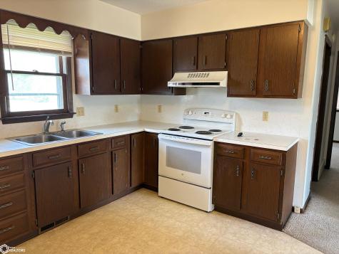 2514-2516 Sunset Drive Iowa Falls IA 50126